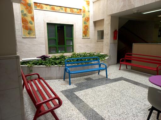 عکس دبیرستان مفید دخترانه دوره اول