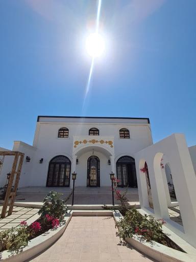 عکس عمارت صدرا