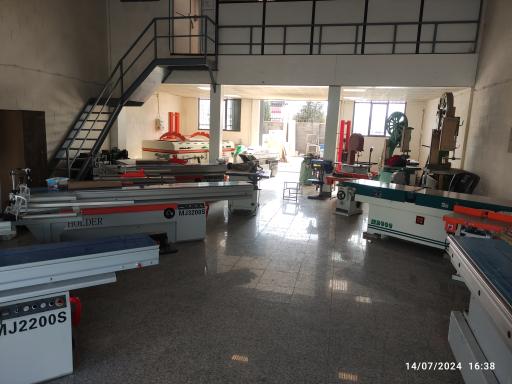 عکس فروشگاه ماشین آلات صنعت چوب و ام دی اف یزدانی