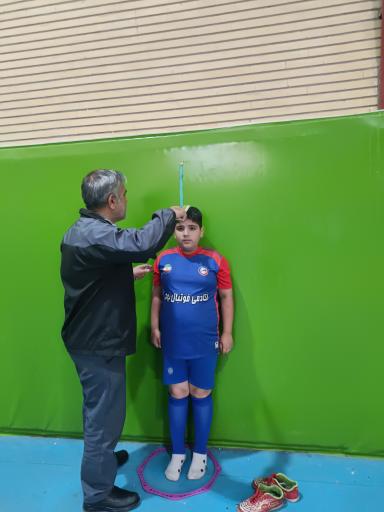 عکس آموزش فوتبال بهمن 