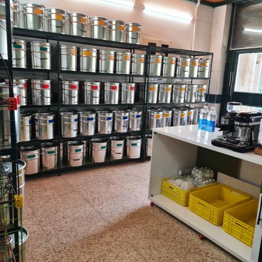 عکس بازرگانی و فراوری قهوه آکو کافی