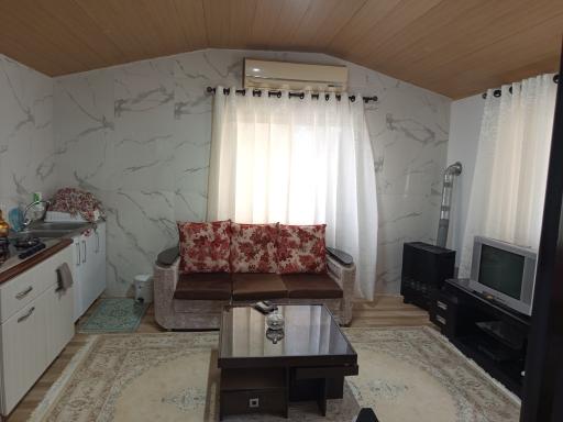 عکس استراحتگاه فانوس دریایی رضوان شهر