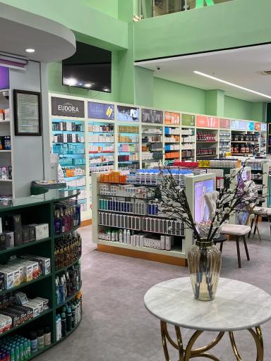 عکس داروخانه شبانه روزی رویال