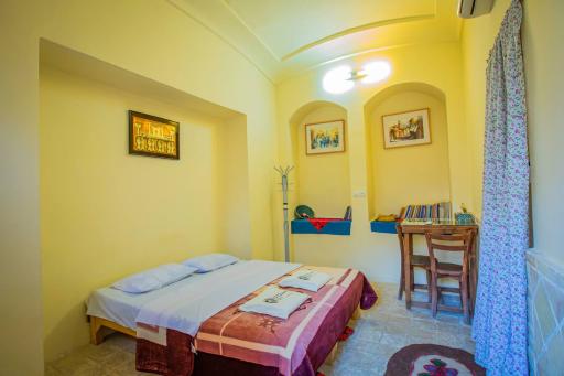 هتل سنتی خانه نقلی