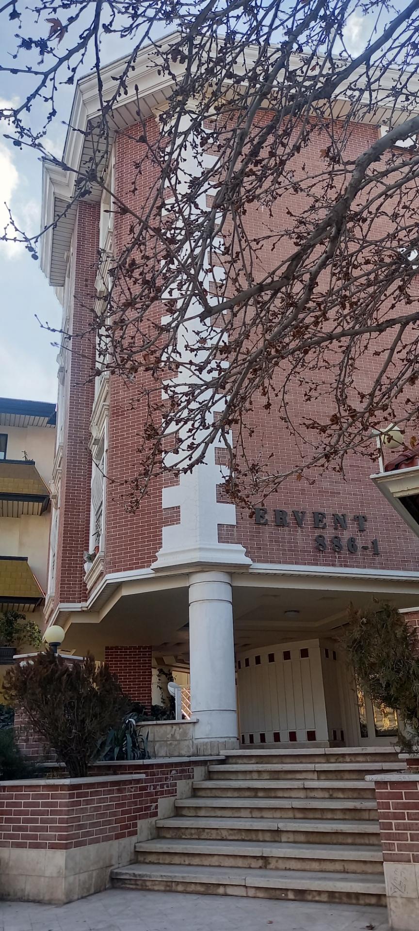 عکس ساختمان اِروِنت