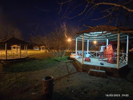 عکس آلاچیق اسکان مسافر