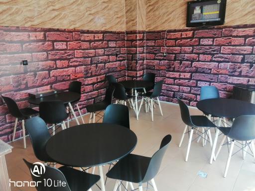 عکس کافی شاپ دالتونز