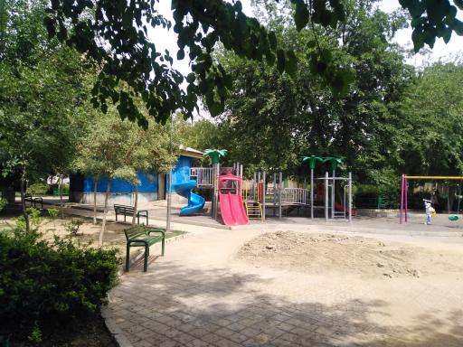 عکس زمین بازی کودکان 