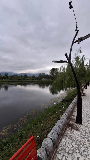 عکس آبگیر کوچکام