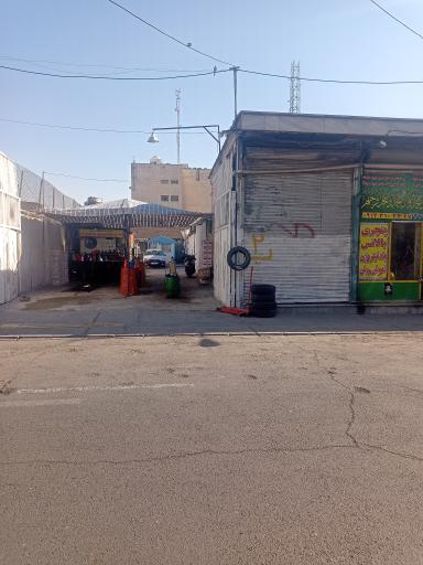 عکس تعویض روغن  سیدصلواتی