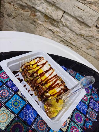 عکس آبمیوه و بستنی مانی ما