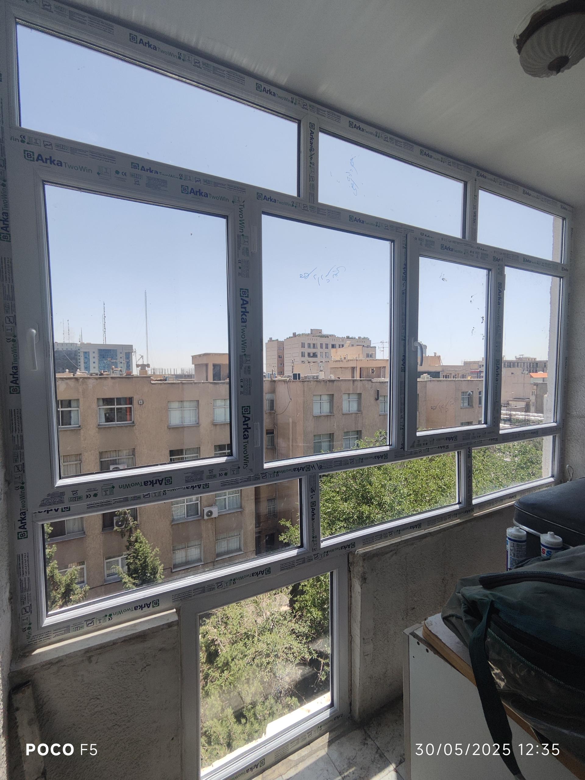 عکس شرکت درب و پنجره سازی و توری