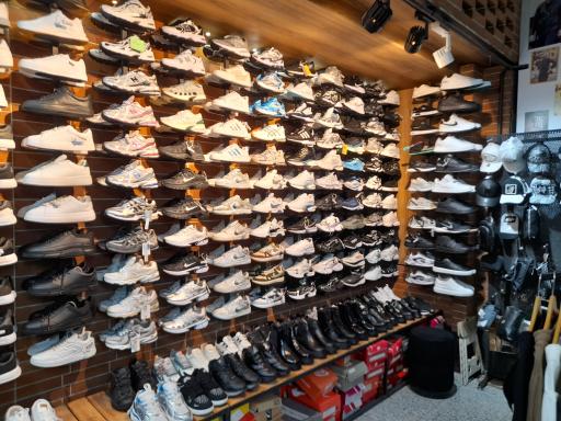 عکس حسین بوتیک