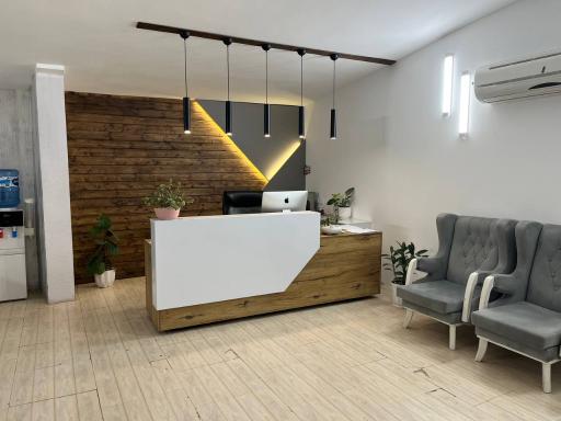 عکس آکادمی زبان انگلیسی فرمن