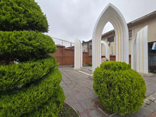 عکس بنای یادبود شهیدان انقلاب مشروطیت