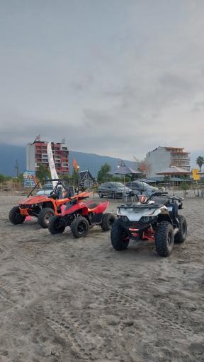 عکس پلاژ تفریحی و ساحلی تسلا