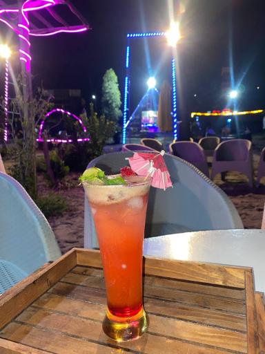 عکس پلاژ تفریحی و ساحلی تسلا