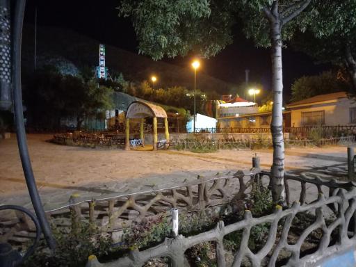 عکس شهربازی لاله