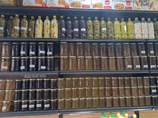 عکس ترشیجات کشاورز