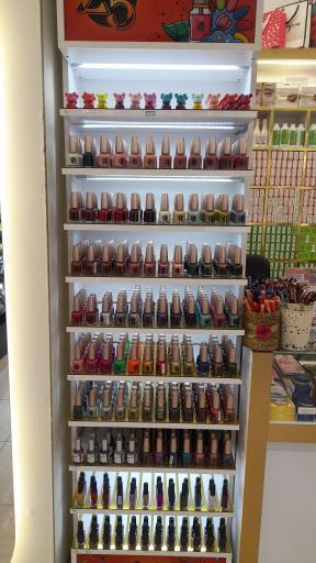 عکس لوازم آرایشی آوا