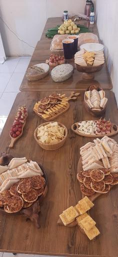 عکس باغچه رستوران قاجاری