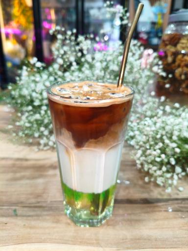 عکس گل فروشی نفس خاوران