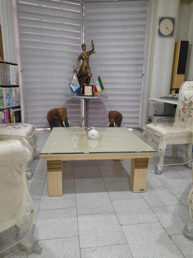 عکس یزدان روشنائی وکیل پایه یک دادگستری