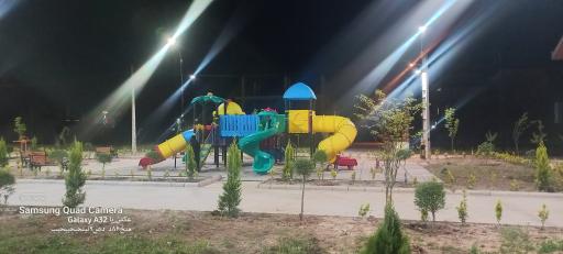 عکس زمین بازی کودکان