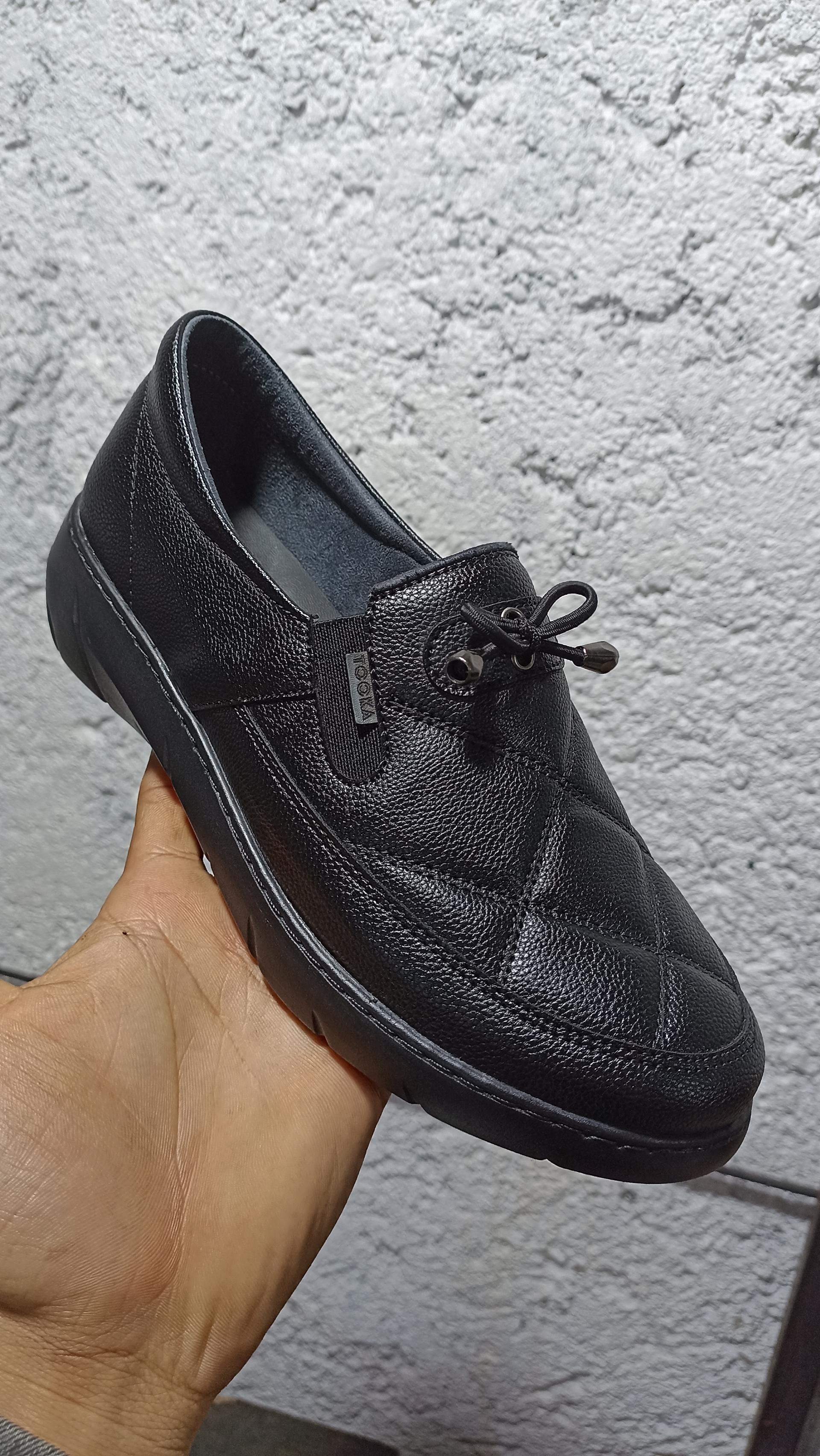 عکس تولیدی کفش توکا