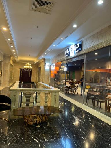 عکس فروشگاه میز ایران