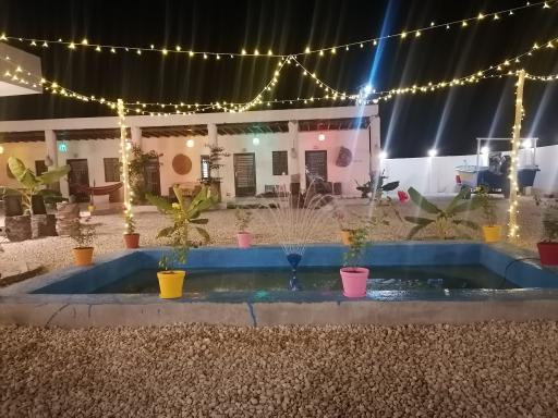 اقامتگاه بومگردی لهر