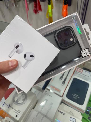 عکس موبایل آرتام