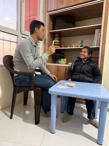 عکس کلینیک کاردرمانی ققنوس مشهد