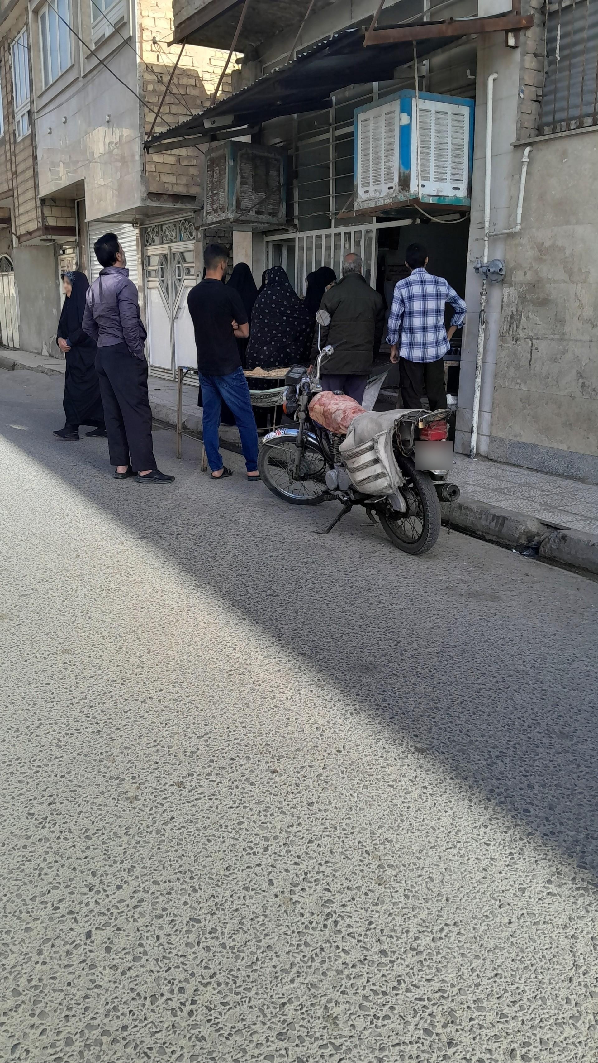 عکس نانوایی سنگک