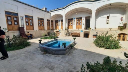 عکس اقامتگاه سنتی تقی‌خان