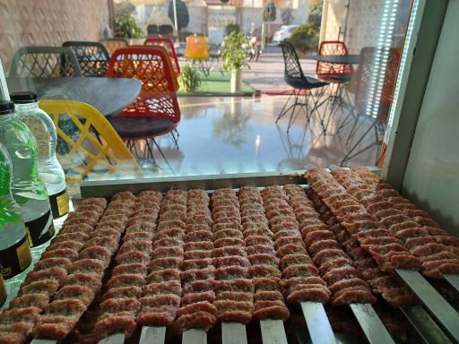 عکس جگر سرای میزبان