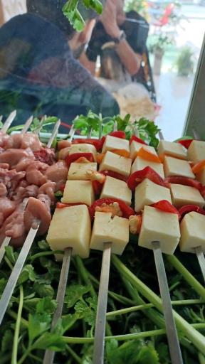 عکس جگر سرای میزبان