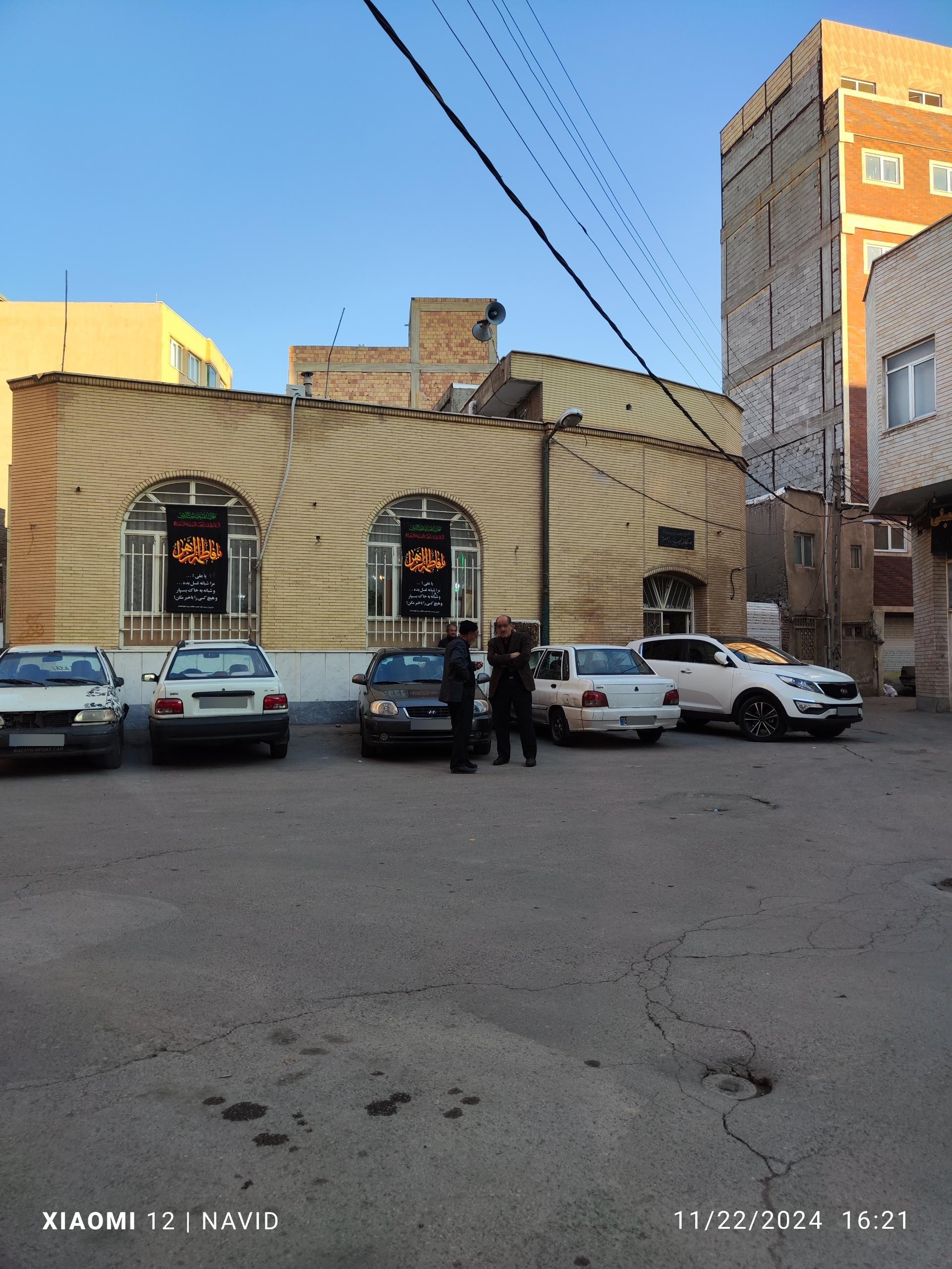 عکس مسجد ۱۴ معصوم کوی روشن