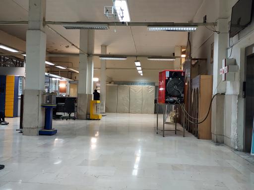 عکس دانشگاه آزاد اسلامی واحد تهران مرکزی (مجتمع شهید صدرزاده)