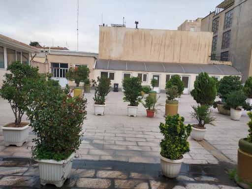 عکس دانشگاه آزاد اسلامی واحد تهران مرکزی (مجتمع شهید صدرزاده)