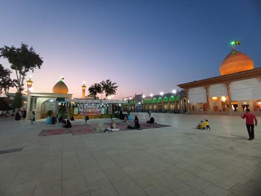 عکس مرقد شهدای حرم شاهچراغ