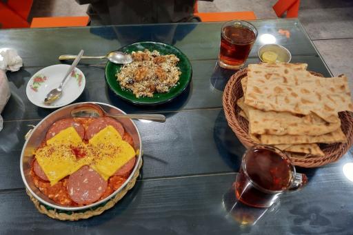 عکس کافه نیمکت