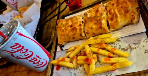 عکس فست فود شیلا (شعبه میدان ولیعصر)