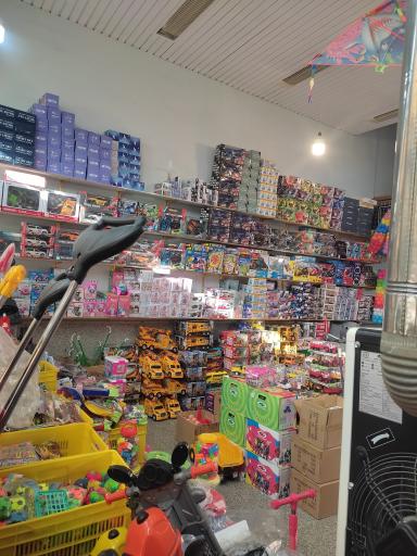 عکس دنیای اسباب بازی پوریا