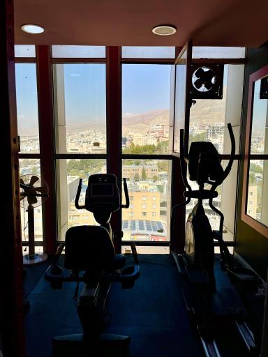 عکس باشگاه بدنسازی بانوان اسپرینگ فیتنس