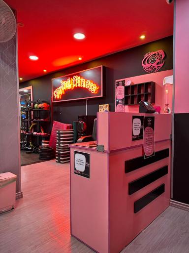 عکس باشگاه بدنسازی بانوان اسپرینگ فیتنس