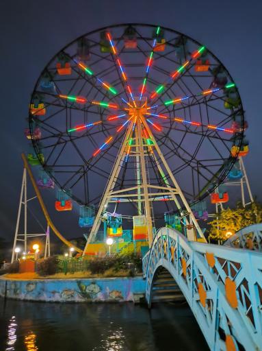 عکس شهربازی پارک ملت