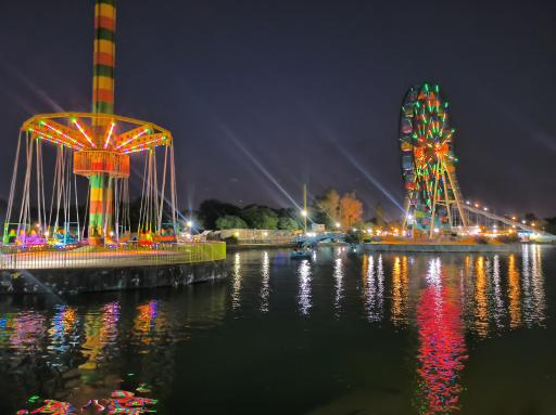 عکس شهربازی پارک ملت