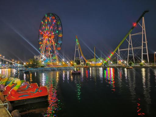 عکس شهربازی پارک ملت