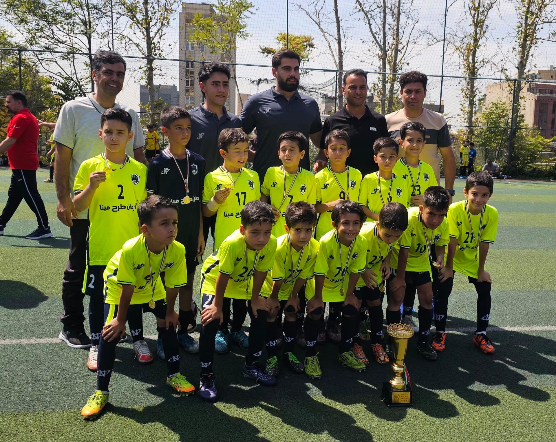 عکس باشگاه فوتبال رادمهر